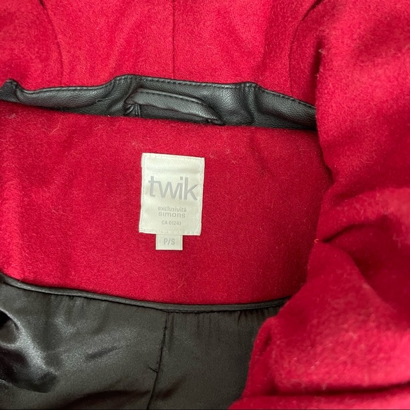 Wool Coat - Picture 4 of 5